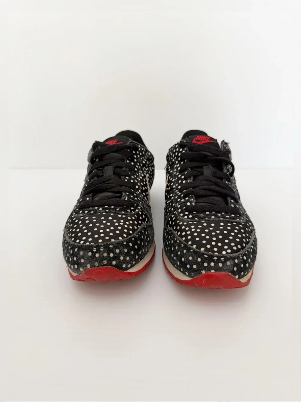 Nike Genicco Women's Black Polka Dot Sneakers with White Swoosh  - 7.5